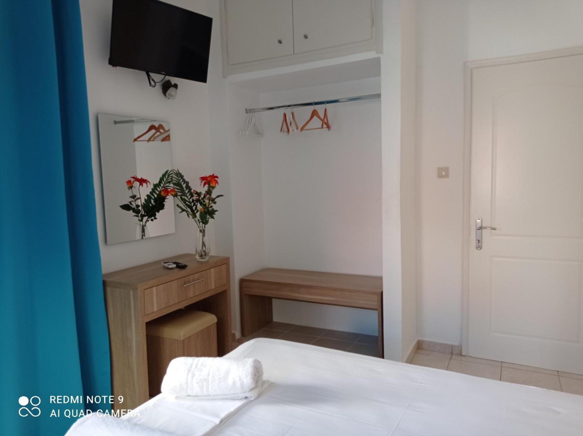 Kelly Apartments Ipsos Ruang foto